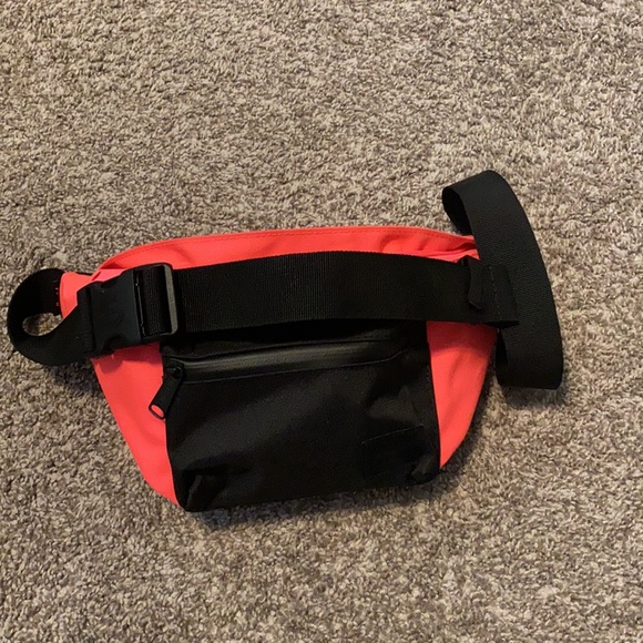 Herschel Fanny - Picture 3 of 3